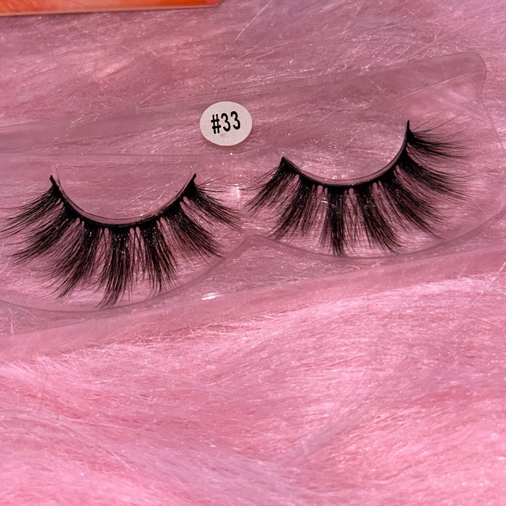 Mink Lashes - Picture 5 of 8
